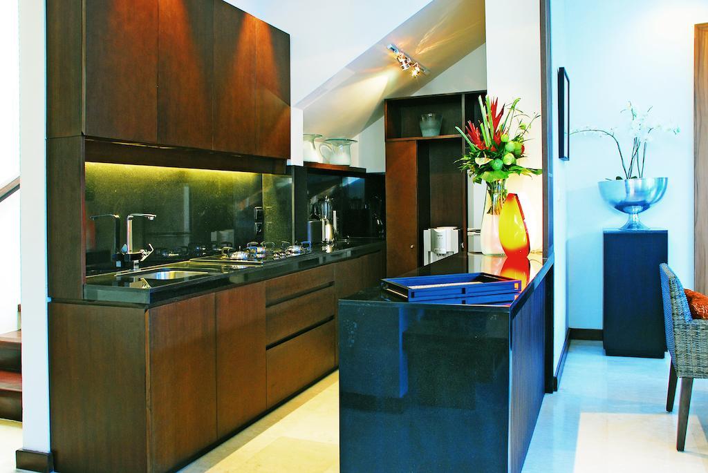 Kanishka Villas Seminyak Exteriör bild